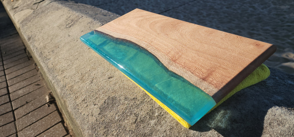 Serving/cutting board