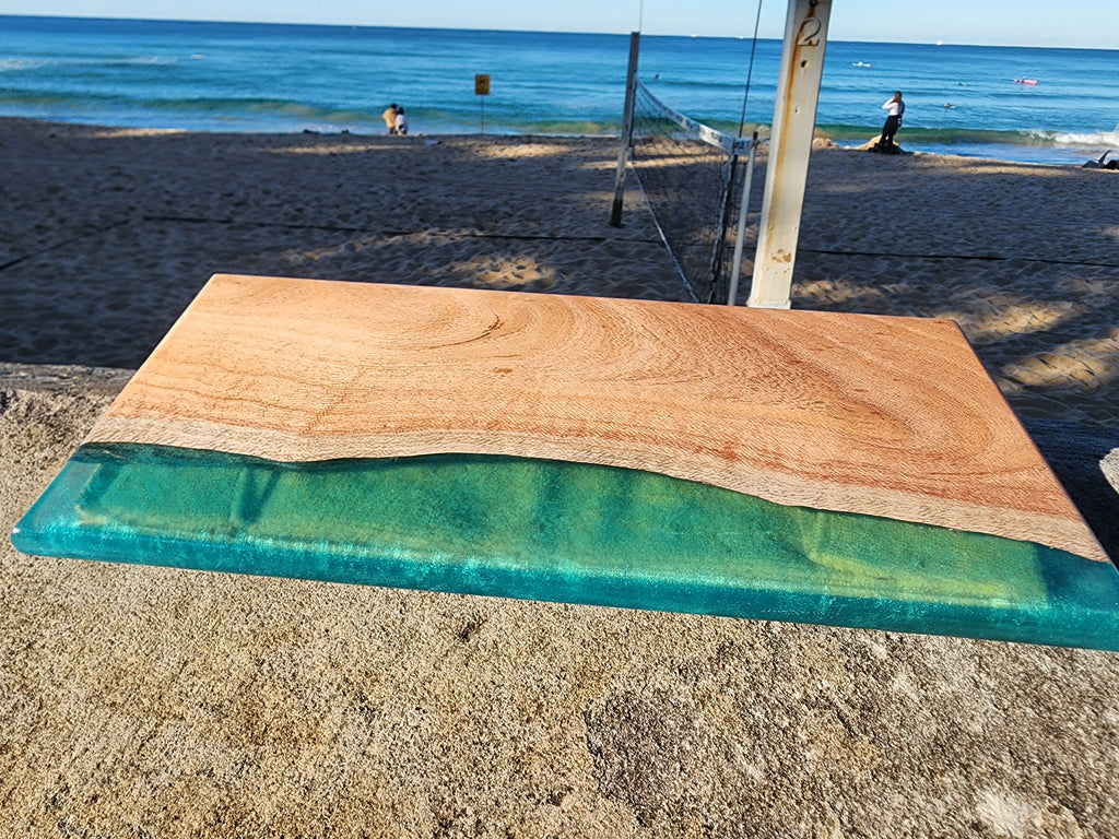 Serving/cutting board