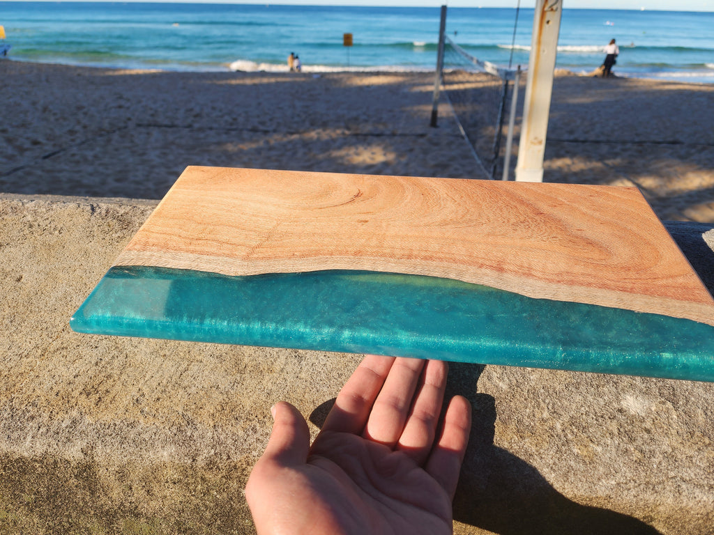 Serving/cutting board