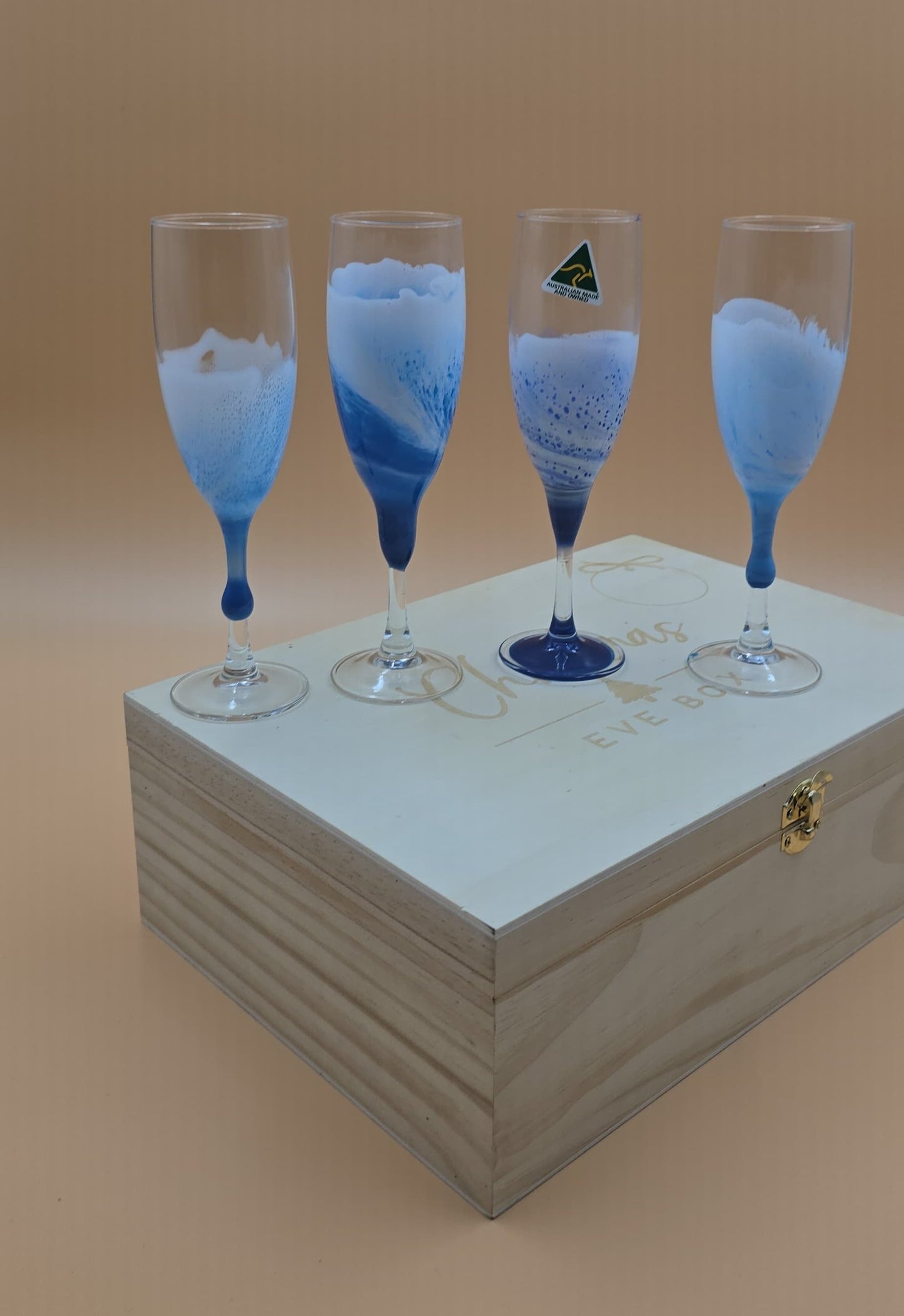 Ocean Wave Glasses With Box