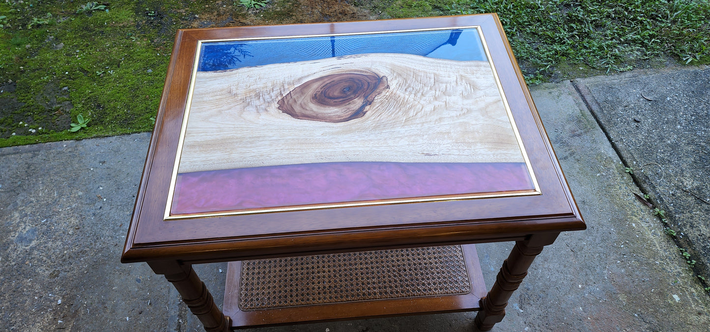 Convert your old table with new modern Epoxy Resin Table
