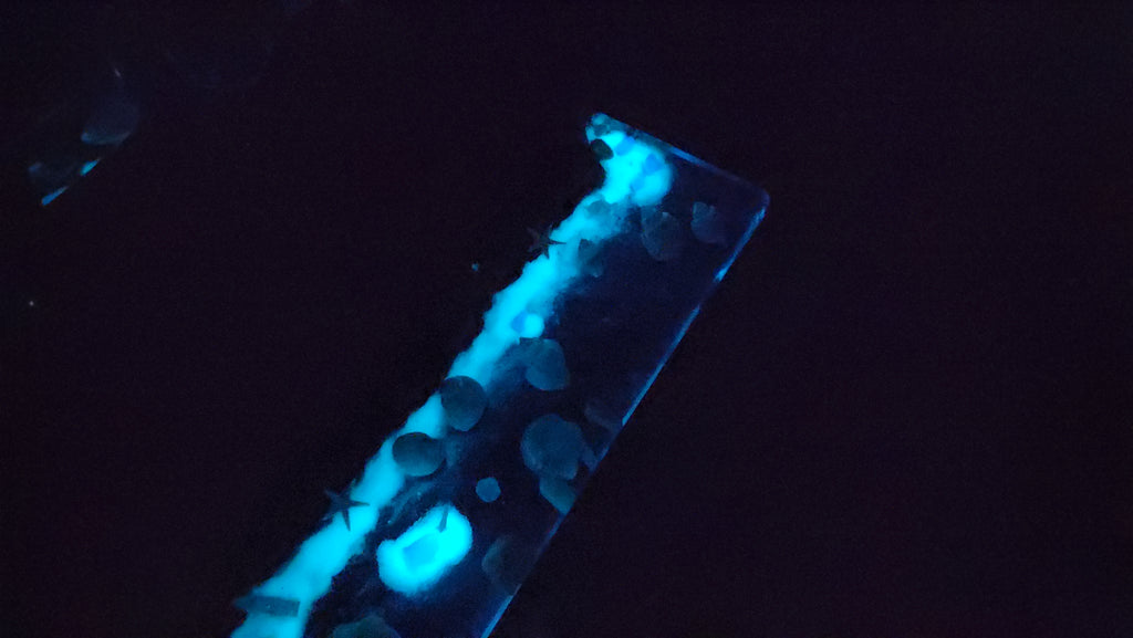 Serving Board - Glow-in-dark epoxy