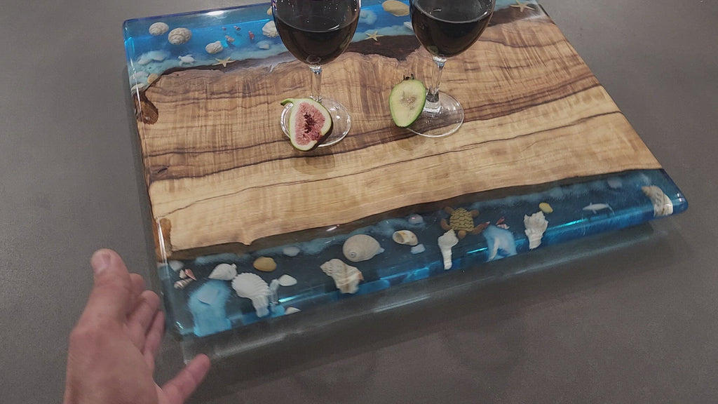 Serving Board - Glow-in-dark epoxy